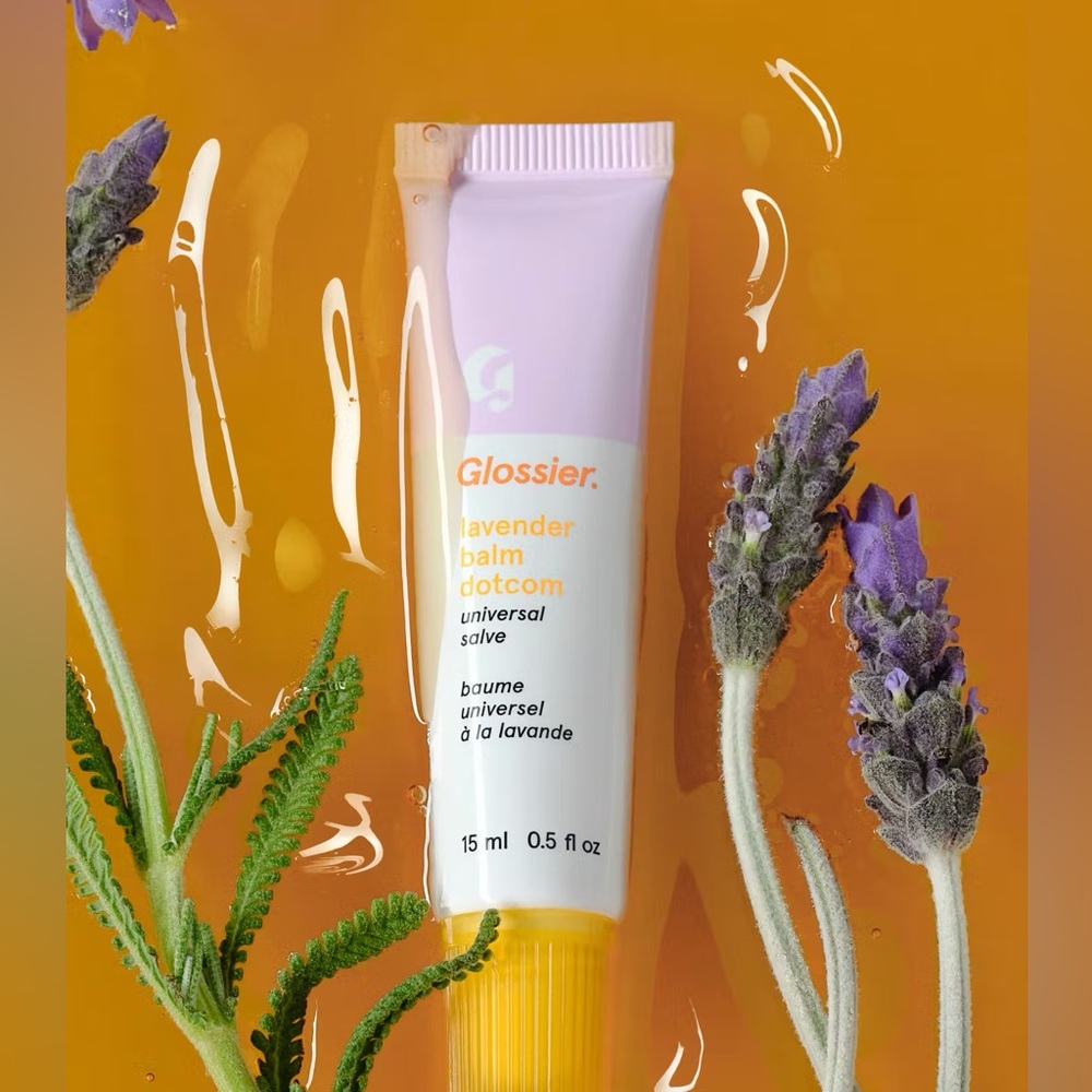 NIB Glossier Balm Dotcom in Lavender 👄